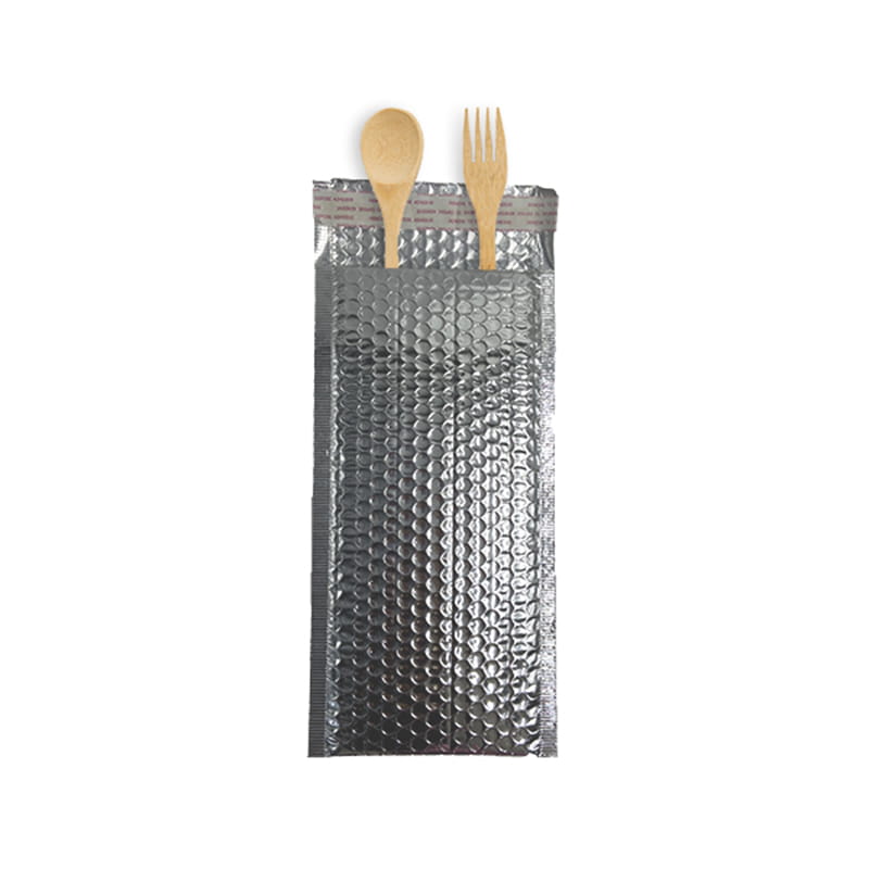 Isolerande påsar av aluminiumfolie